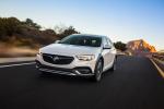Buick Regal TourX 2017 года (NA)